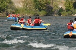 excursion familiale en flotteur sur la rivière wenatchee